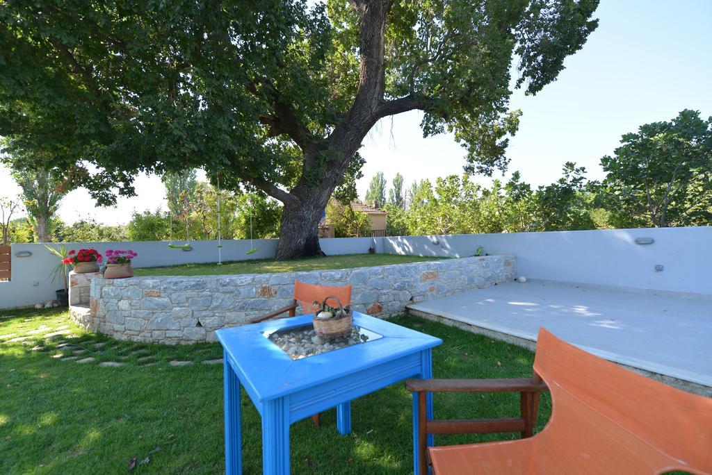 Villa Aggemari Apidias Lakos Rom bilde